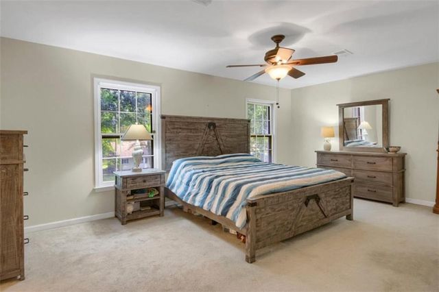 3606 Rainbow Circle, Snellville, GA 30039