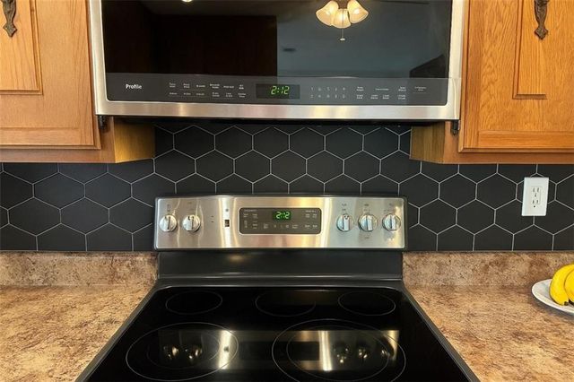 3606 Rainbow Circle, Snellville, GA 30039