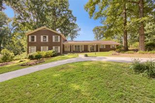 3606 Rainbow Circle, Snellville, GA 30039
