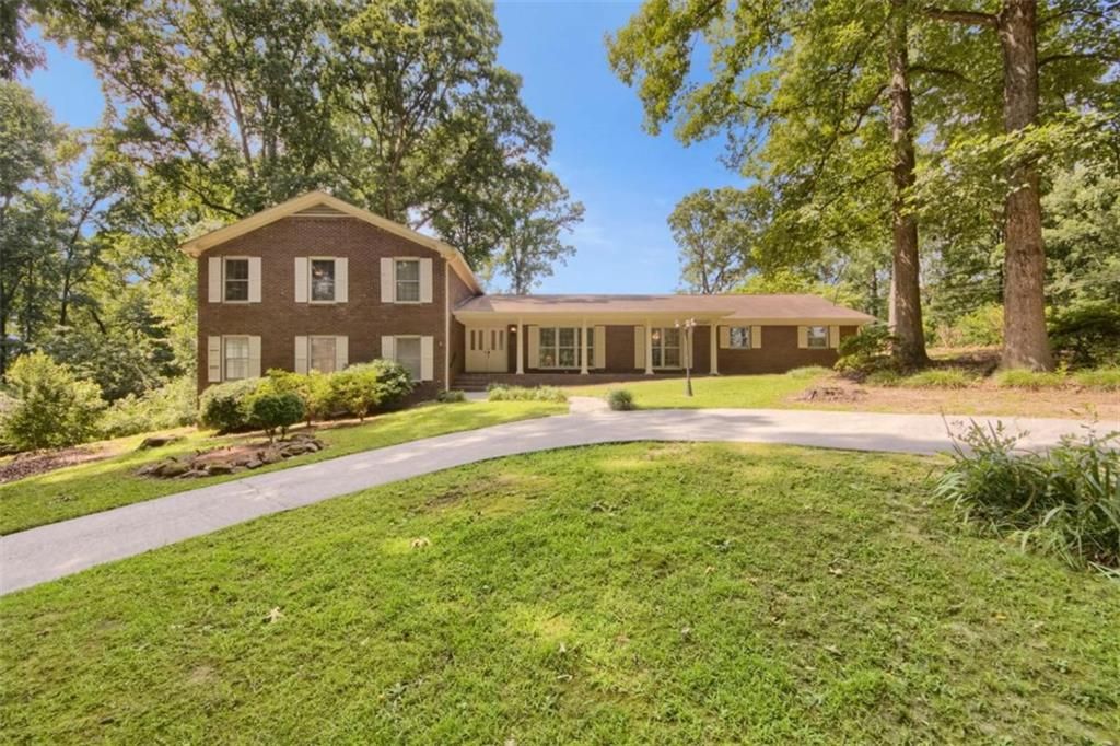 3606 Rainbow Circle, Snellville, GA 30039