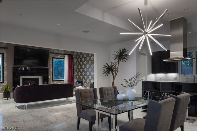 72 Wildwing Court, Las Vegas, NV 89135