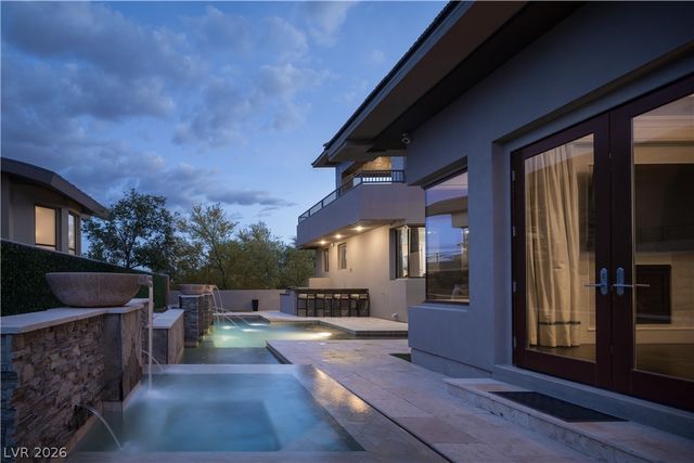72 Wildwing Court, Las Vegas, NV 89135