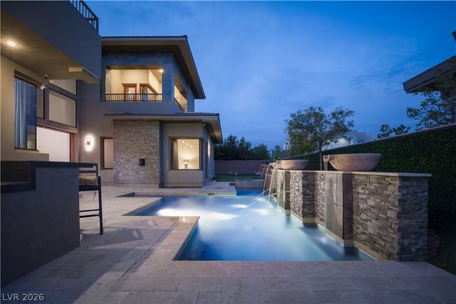 72 Wildwing Court, Las Vegas, NV 89135