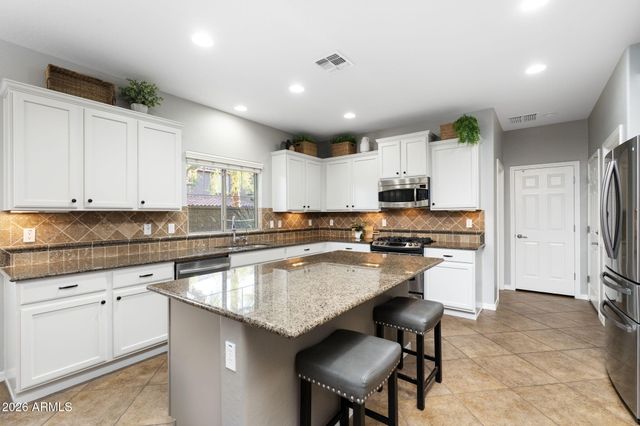 3965 E MELINDA Drive, Phoenix, AZ 85050