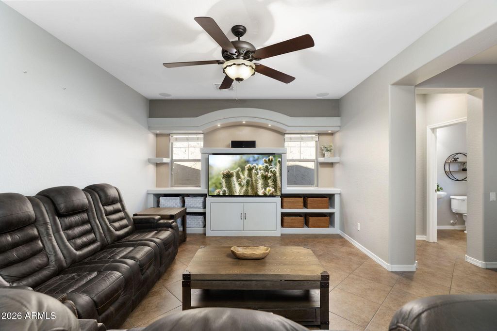 3965 E MELINDA Drive, Phoenix, AZ 85050 — photo 4