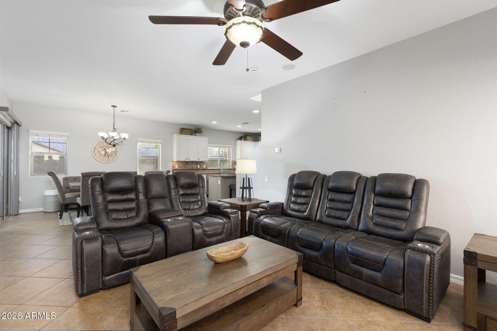 3965 E MELINDA Drive, Phoenix, AZ 85050 — photo 5