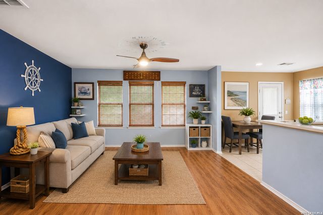 3687 Pebble Bch, Schertz, TX 78108