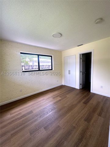 6136 SW 20th St, Miramar, FL 33023