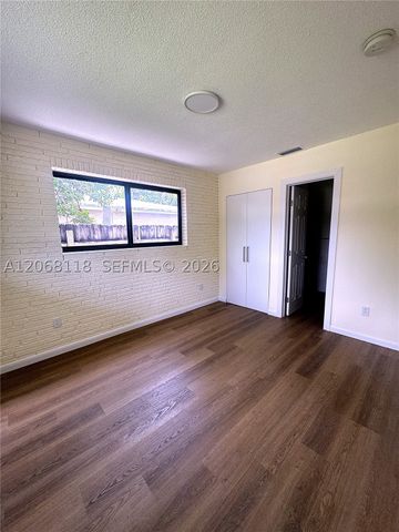 6136 SW 20th St, Miramar, FL 33023