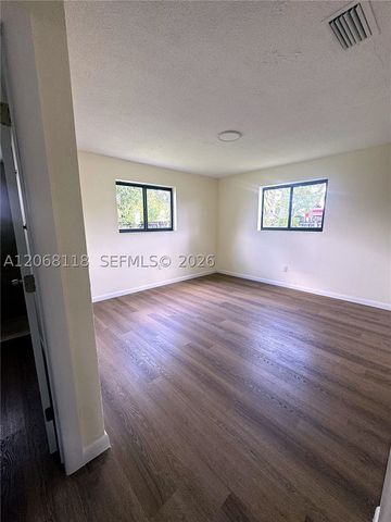 6136 SW 20th St, Miramar, FL 33023