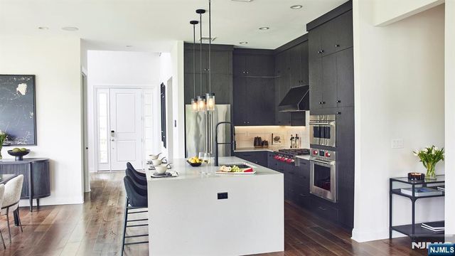 11 Woodmont Circle, River Vale, NJ 07675