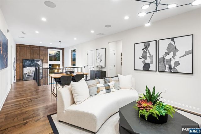 11 Woodmont Circle, River Vale, NJ 07675