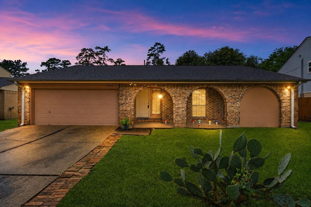 18503 Hiddenbay Way, Spring, TX 77379