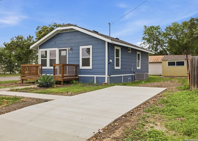 225 Avenue B, Converse, TX 78109