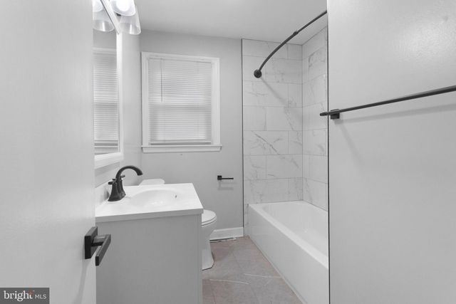 950 CENTRAL AVE, Runnemede, NJ 08078