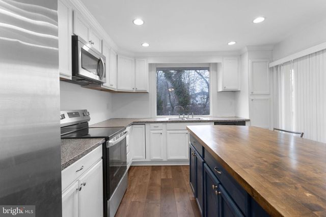 950 CENTRAL AVE, Runnemede, NJ 08078