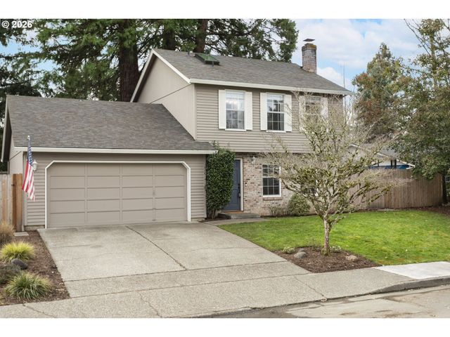 672 Se ALDER Ct, Hillsboro, OR 97123