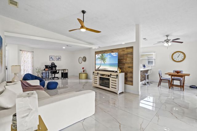 6648 Gaviota, Fort Pierce, FL 34951