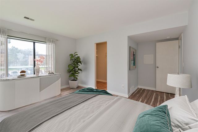 1265 S Maple Road Unit: 305, Ann Arbor, MI 48103