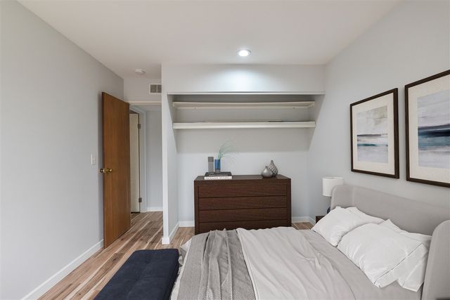 1265 S Maple Road Unit: 305, Ann Arbor, MI 48103