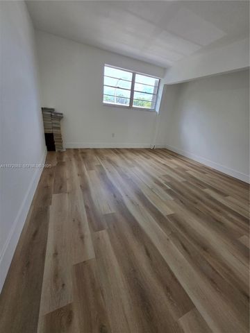 15124 SW 81st Street 102, Miami, FL 33193