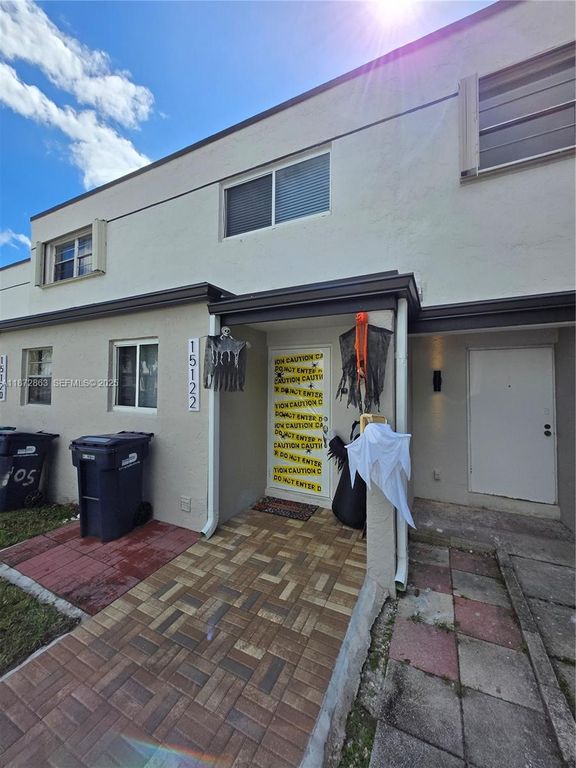 15124 SW 81st Street 102, Miami, FL 33193