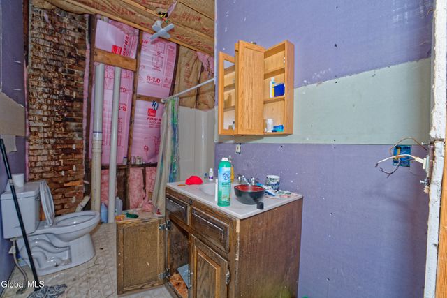 1554 1st Street, Rensselaer, NY 12144