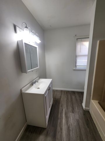 202 S Wheeler Street, Saginaw, MI 48602