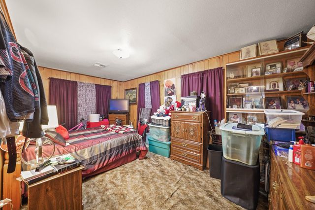 5913 County Road 225, East Bernard, TX 77435