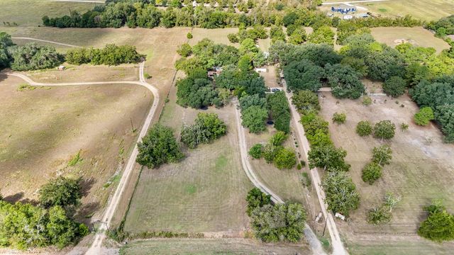 5913 County Road 225, East Bernard, TX 77435