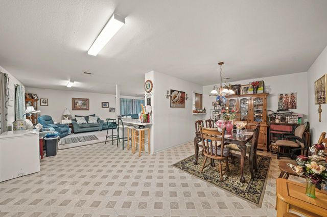 5913 County Road 225, East Bernard, TX 77435