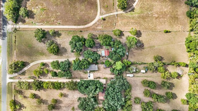 5913 County Road 225, East Bernard, TX 77435
