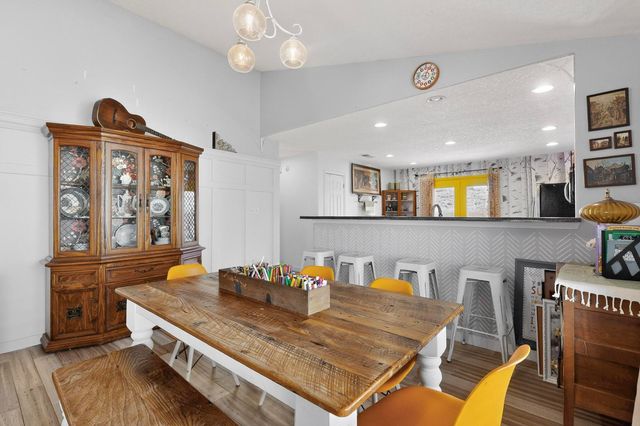 1367 Penasco Road NE, Rio Rancho, NM 87144