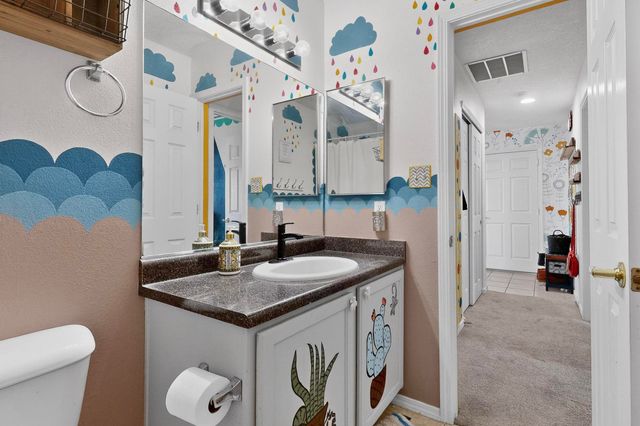 1367 Penasco Road NE, Rio Rancho, NM 87144