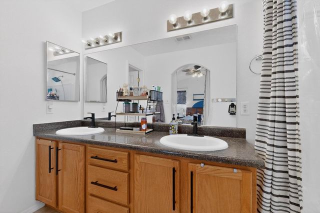 1367 Penasco Road NE, Rio Rancho, NM 87144