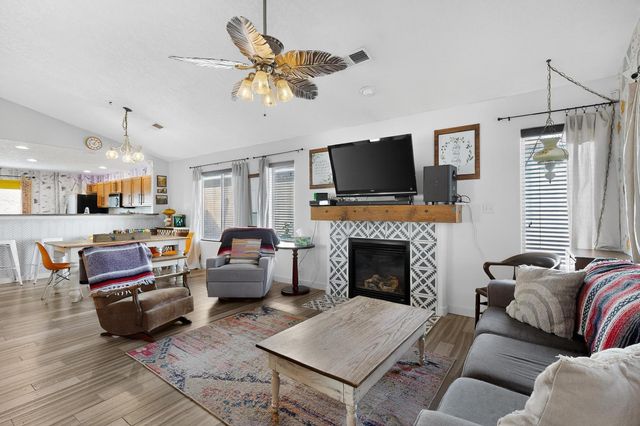 1367 Penasco Road NE, Rio Rancho, NM 87144