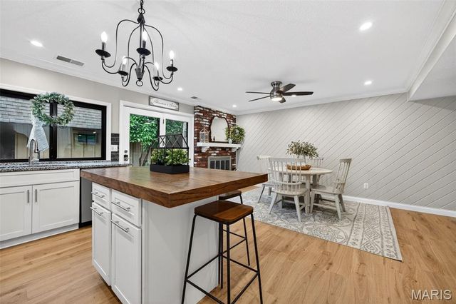 1343 Hampton Road B, St Charles, MO 63303
