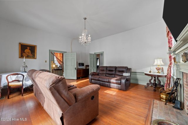 110 W Park Avenue, Tarboro, NC 27886