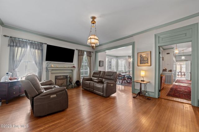 110 W Park Avenue, Tarboro, NC 27886