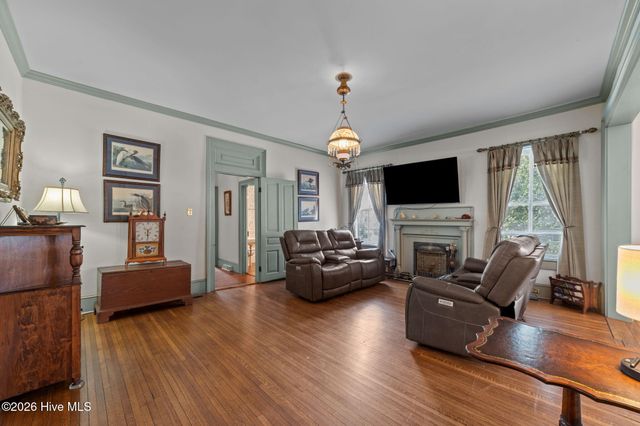 110 W Park Avenue, Tarboro, NC 27886