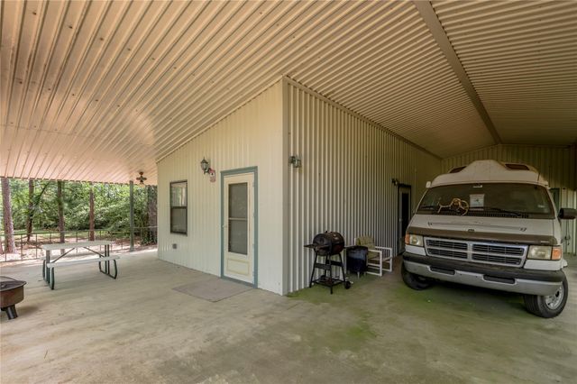 594 County Road 3540, Lovelady, TX 75851