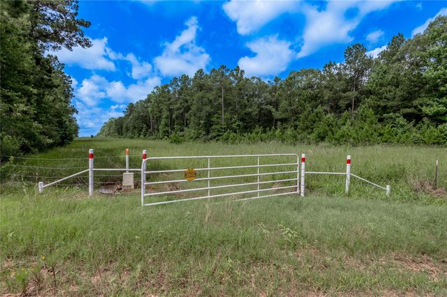 594 County Road 3540, Lovelady, TX 75851