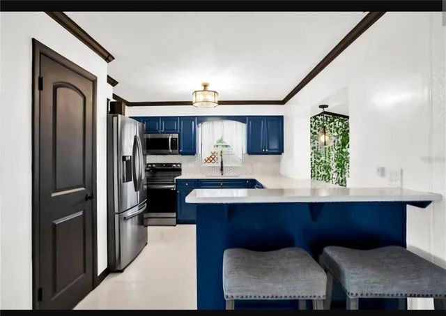 5564 N 63RD WAY N, St Petersburg, FL 33709