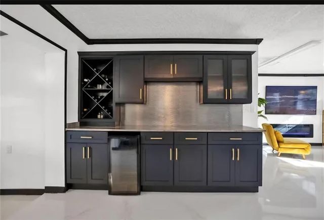 5564 N 63RD WAY N, St Petersburg, FL 33709