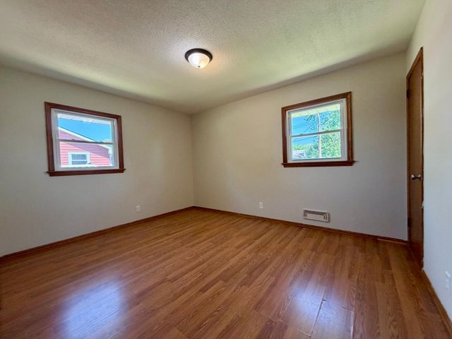 7208 Bryant Avenue N, Brooklyn Center, MN 55430