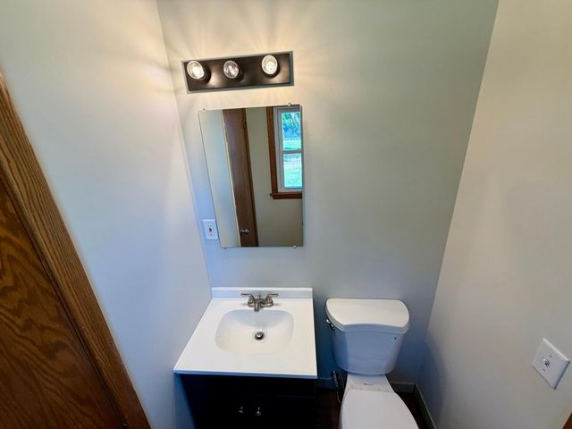 7208 Bryant Avenue N, Brooklyn Center, MN 55430
