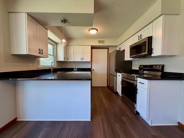 7208 Bryant Avenue N, Brooklyn Center, MN 55430