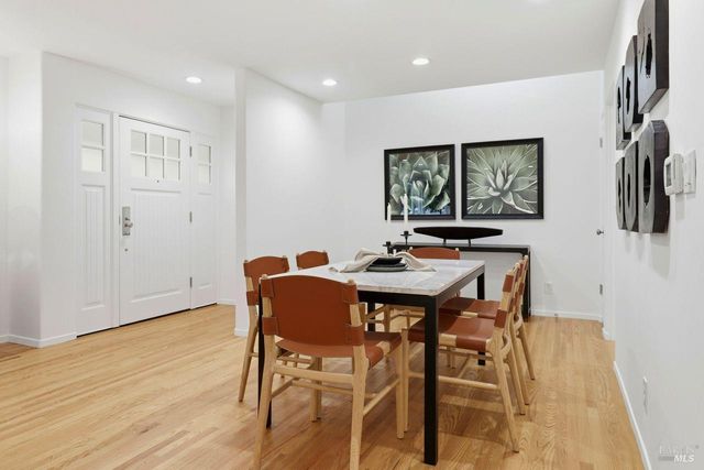 40 Corte Cayuga, Greenbrae, CA 94904