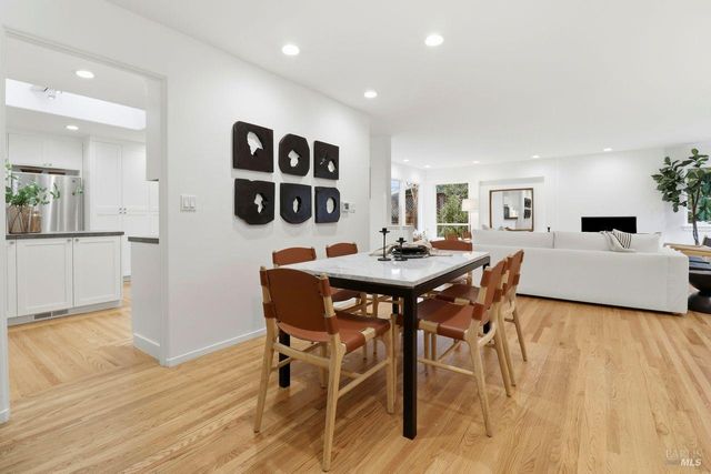 40 Corte Cayuga, Greenbrae, CA 94904