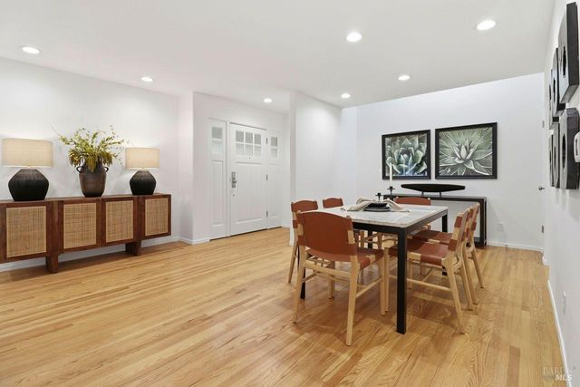 40 Corte Cayuga, Greenbrae, CA 94904